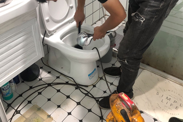 吴中疏通下水道